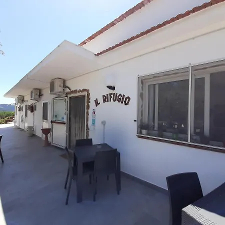 Osteria Il Rifugio לינה וארוחת בוקר